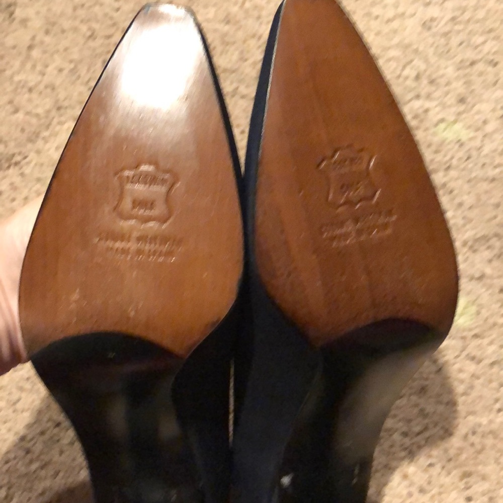 Stuart Weitzman size 7.5 - Picture 3 of 8